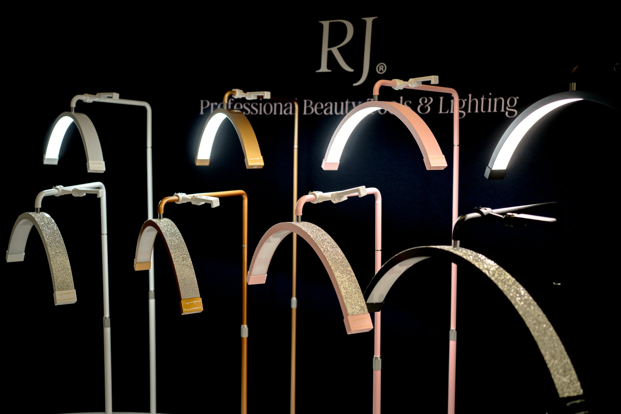 lampe demi-lune pour technicien en extension de cils  